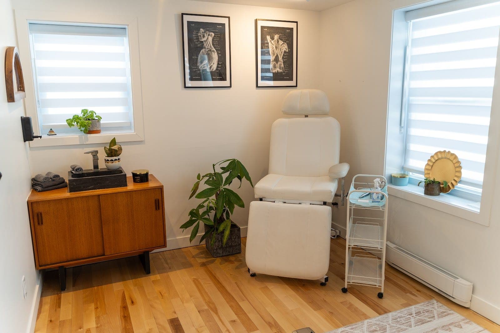 Annick Tremblay - Soins de pieds - Foot care (photo: Annick Tremblay, via Google)
