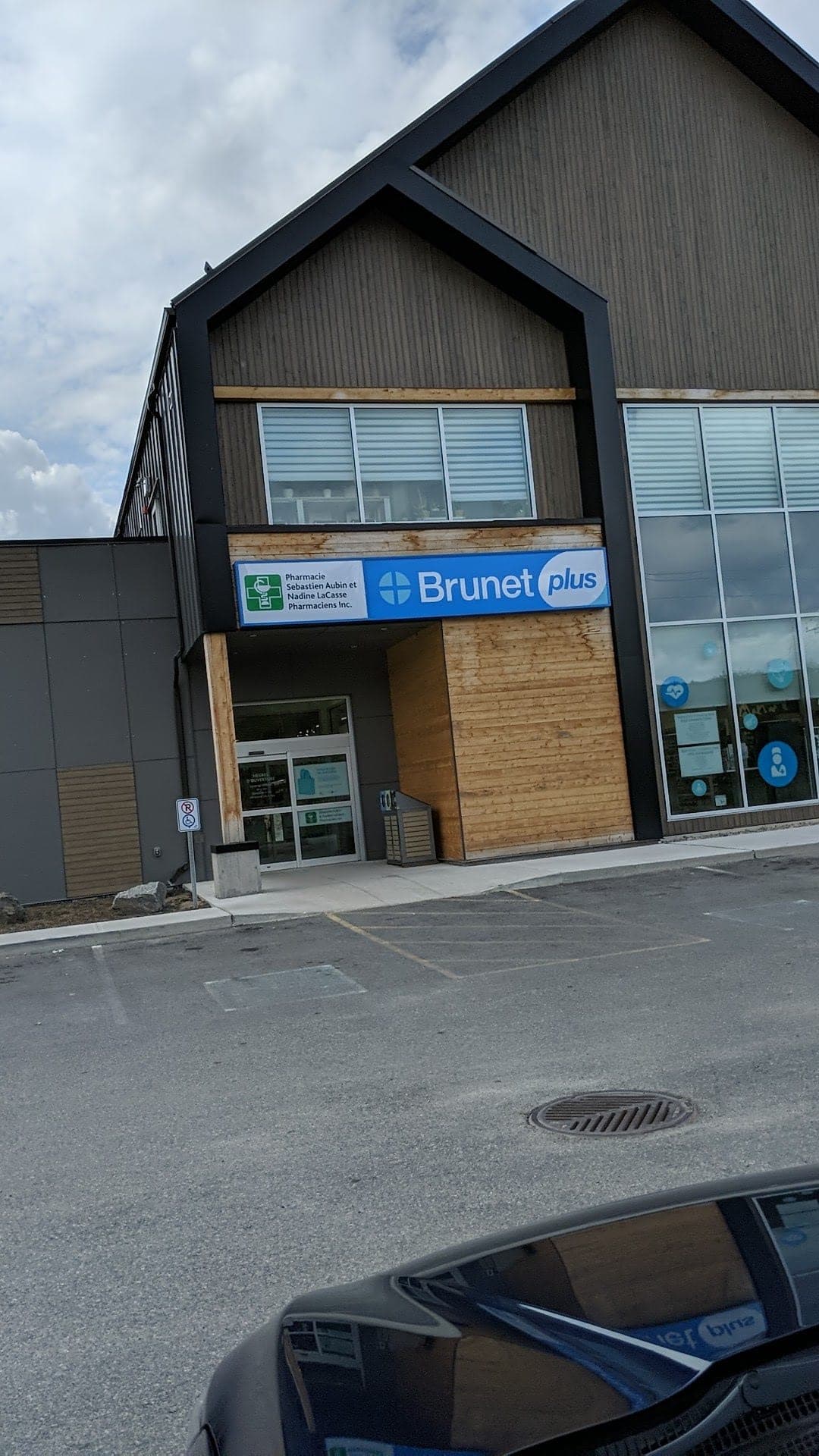 Brunet (photo: Louis-Marie Pelletier, via Google)