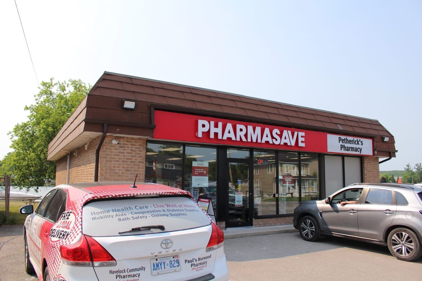 Petherick's Hastings Pharmacy - Pharmasave (photo: Helen, via Google)