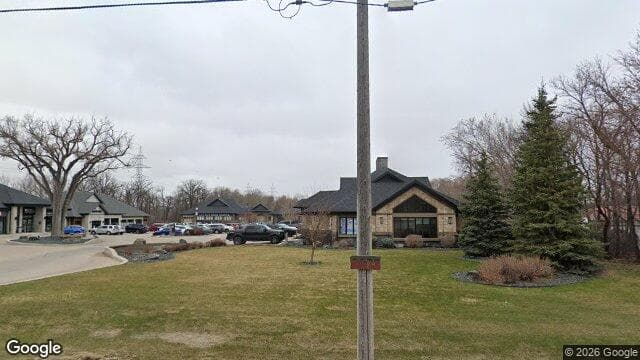 East St Paul Pharmacy (Google Street View)