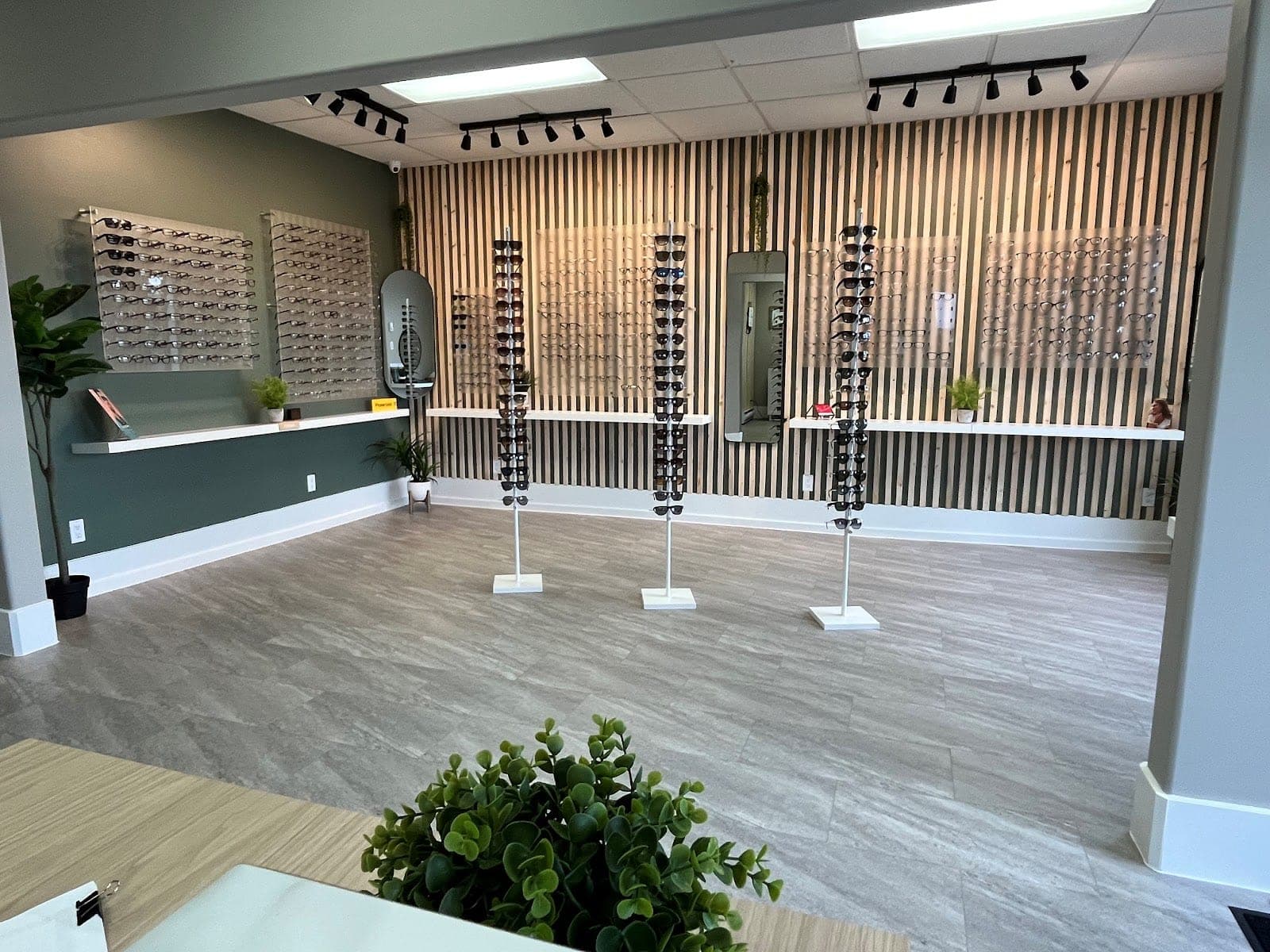 Lacroix Optical (photo: Lacroix Optical, via Google)