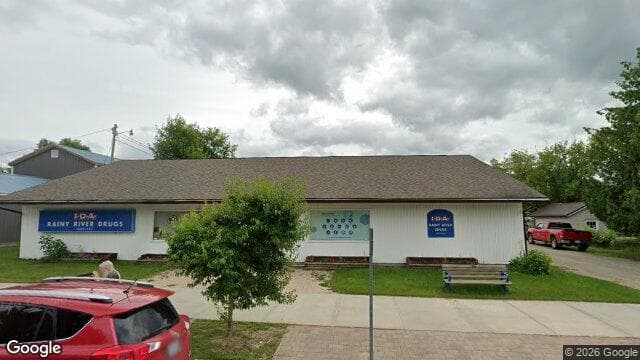 Rainy River Drugs (Google Street View)