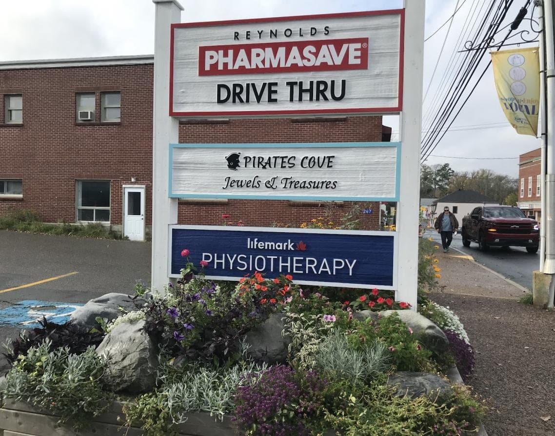 SeniorHome.ca - Lifemark Physiotherapy Liverpool
