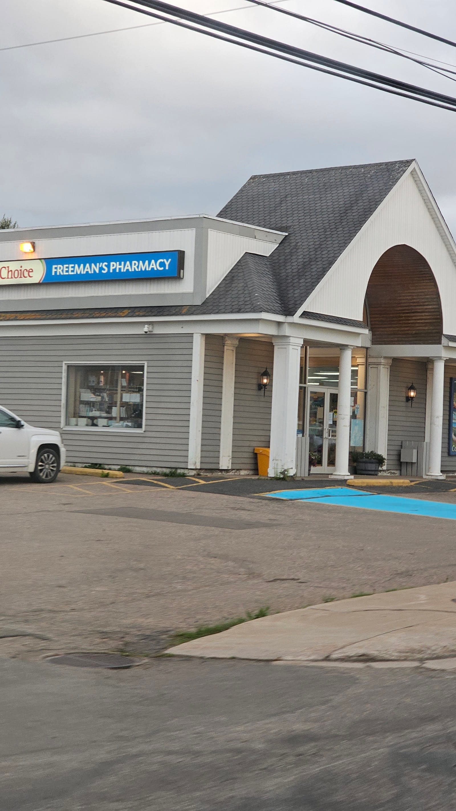 Freeman's Pharmacy (photo: World Traveler, via Google)