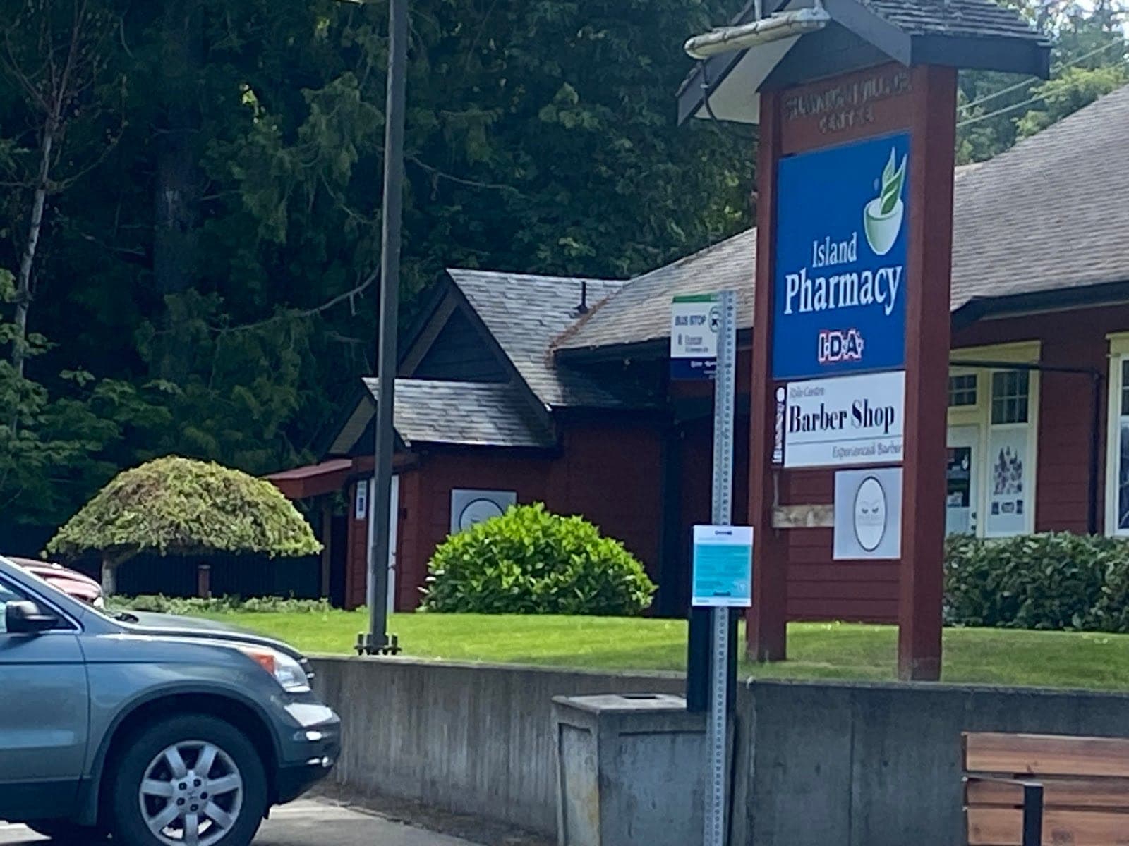 I.D.A. Island Pharmacy #7 (photo: Grant Luxford, via Google)