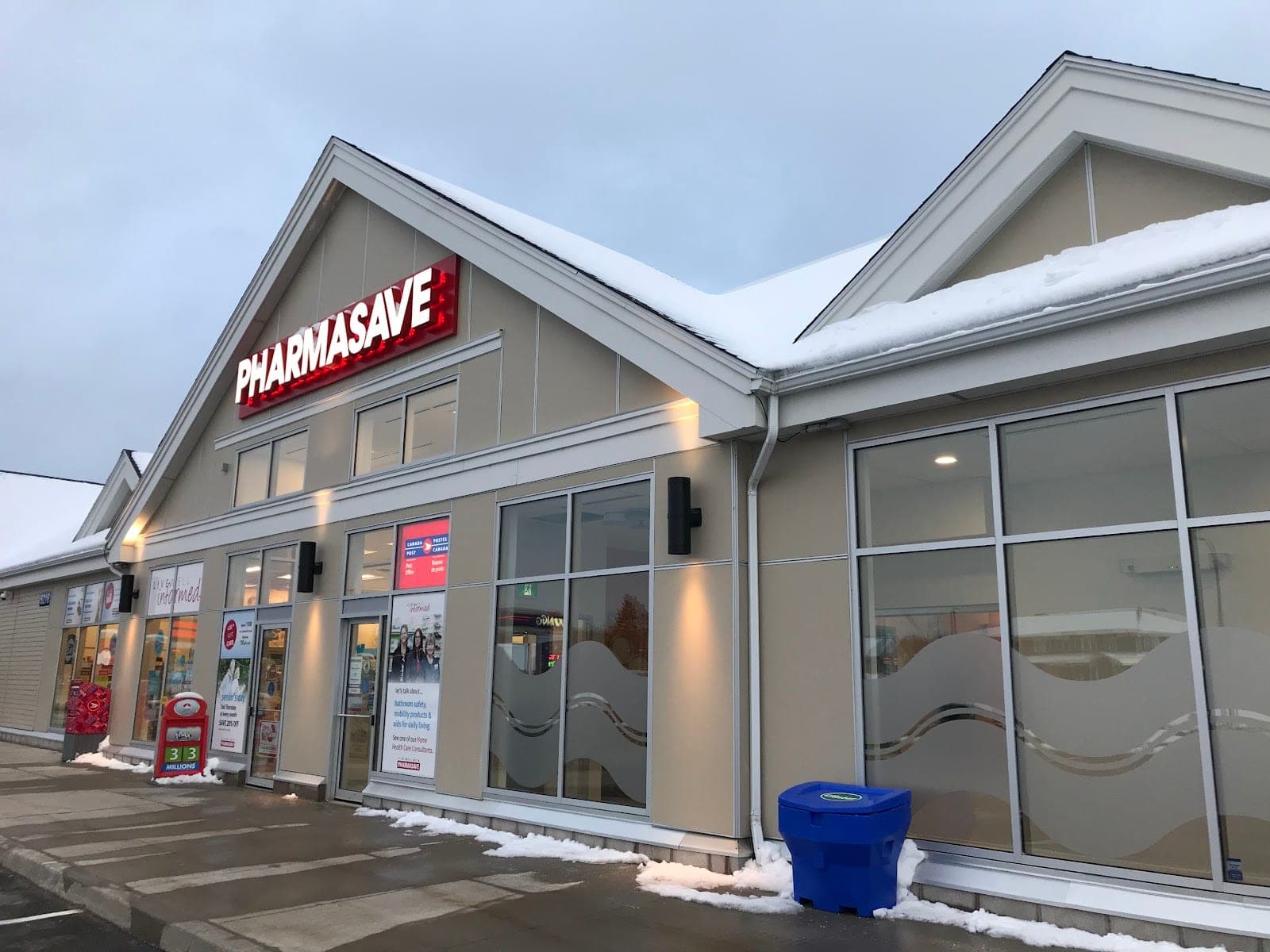 MacQuarries Pharmasave Tantallon (photo: Bruce Snow, via Google)