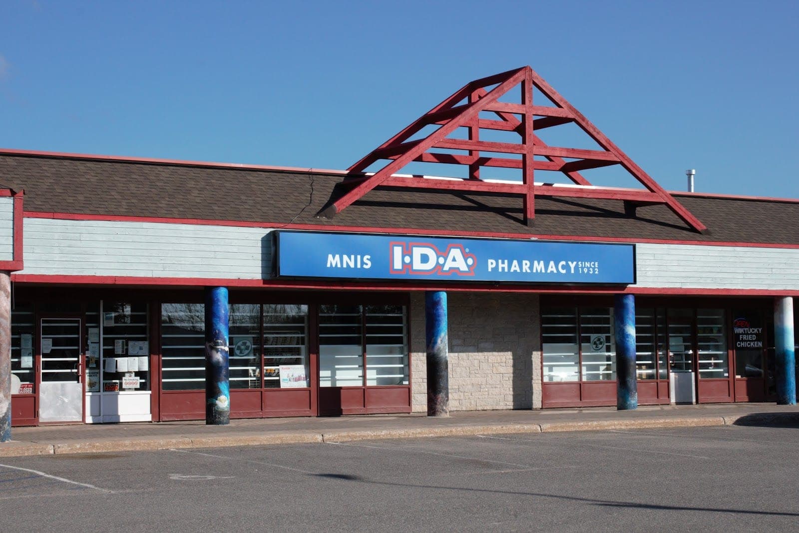Mnis Pharmacy (photo: Reynold Assiniwe, via Google)