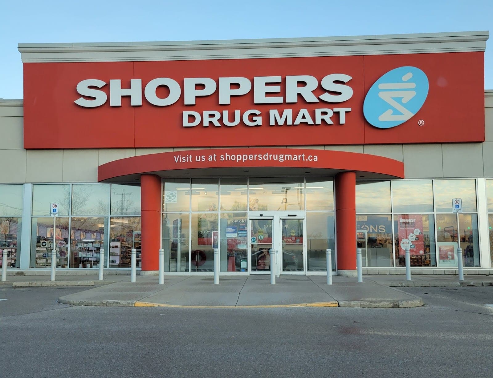 Shoppers Drug Mart (photo: Nate Stahle, via Google)