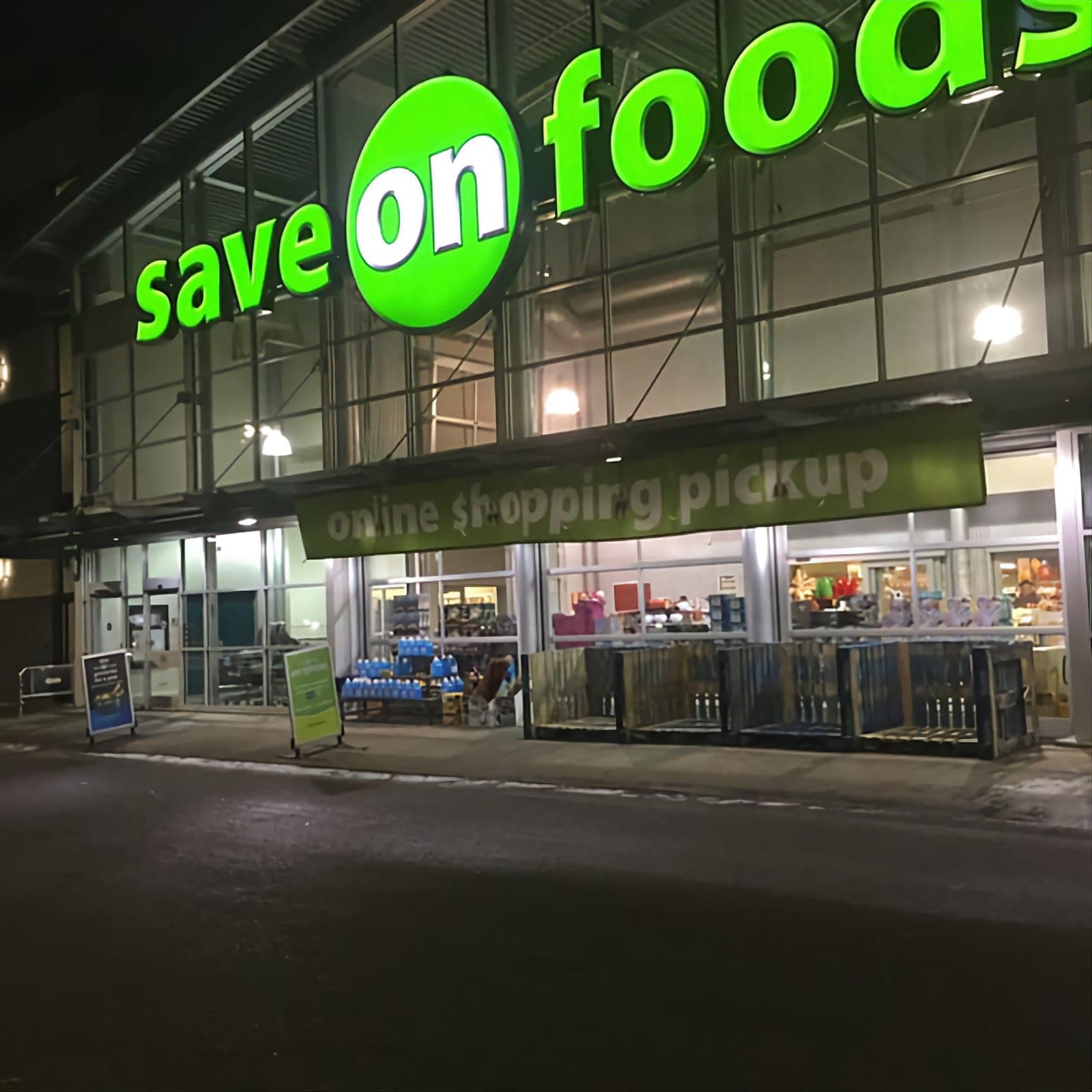 Save-On-Foods Pharmacy (photo: Lazarus, via Google)