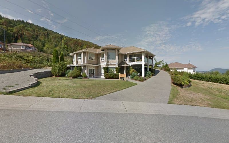 Ocean View Manor - Photo 1