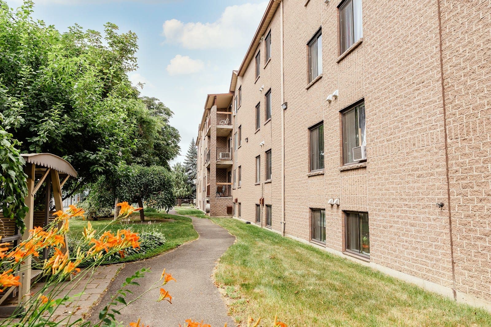 Residence Bourg-Joli (photo: Résidence Bourg-Joli, via Google)