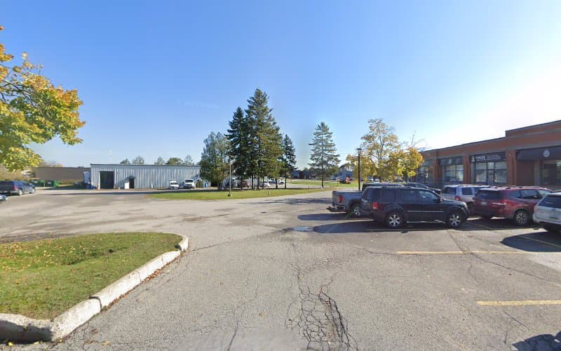 Von Canada - Photo 1