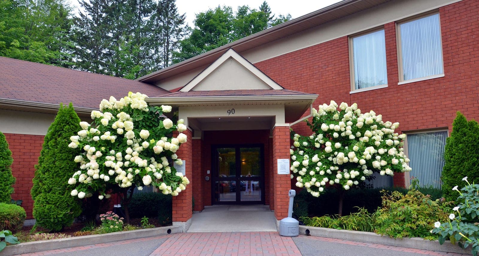 SeniorHome.ca - Vaudreuil-Soulanges Palliative Care Home