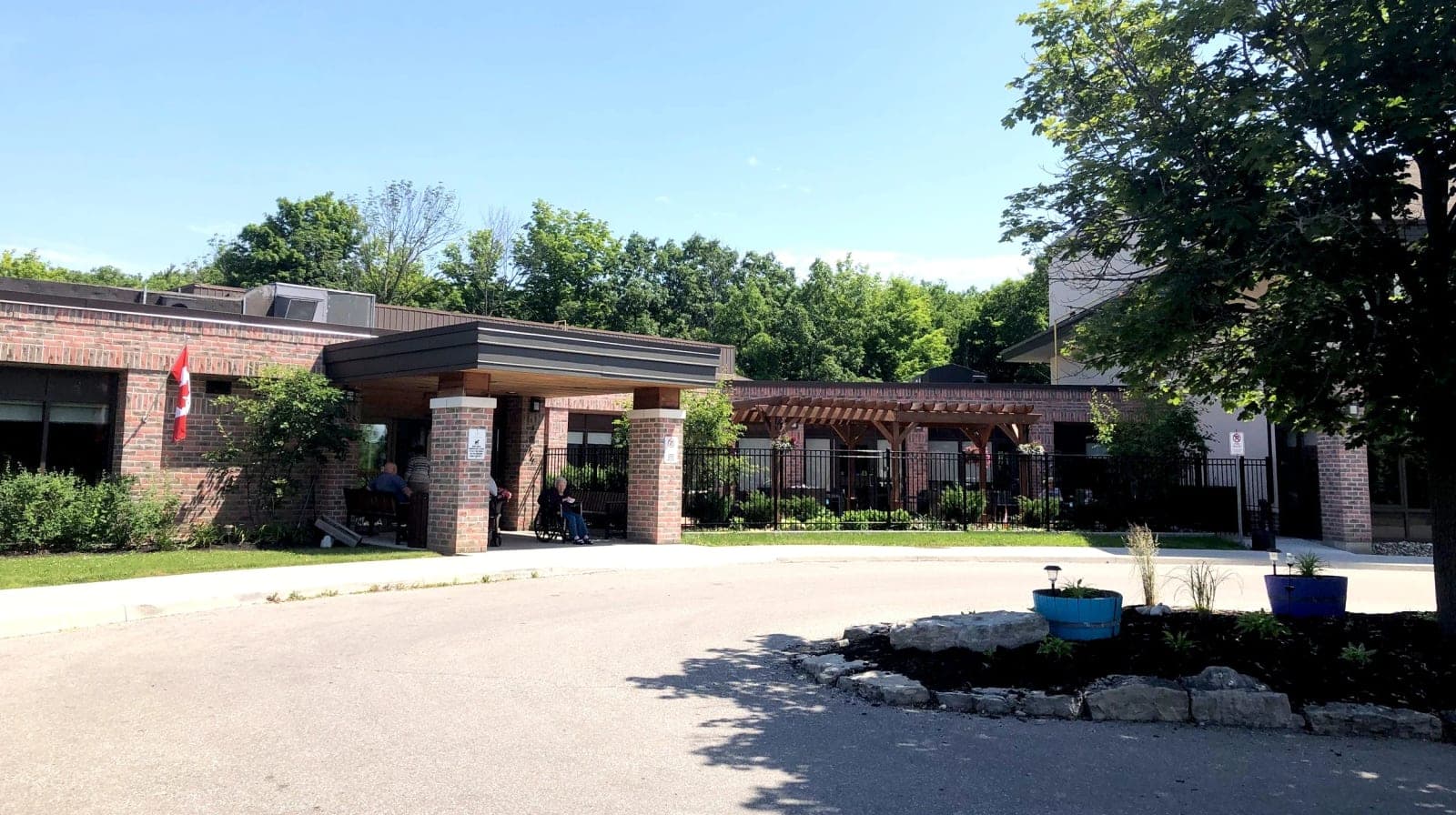 SeniorHome.ca - CAMA WOODLANDS NURSING HOME