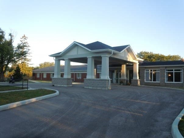SeniorHome.ca - COUNTRY VILLAGE HOMES - WOODSLEE