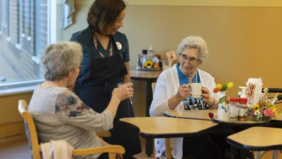 SeniorHome.ca - Dearness Home for Senior Citizens