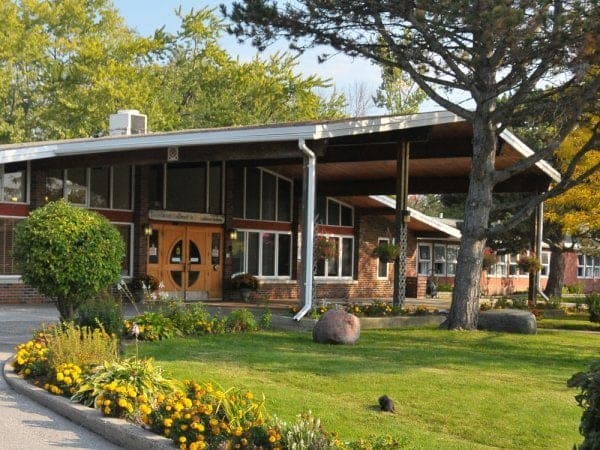 SeniorHome.ca - EXTENDICARE GUILDWOOD