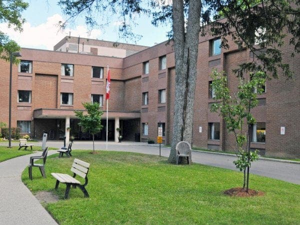SeniorHome.ca - EXTENDICARE LONDON