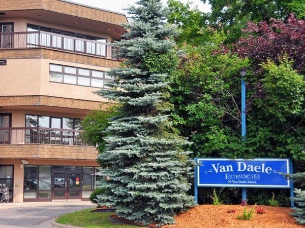SeniorHome.ca - EXTENDICARE VAN DAELE
