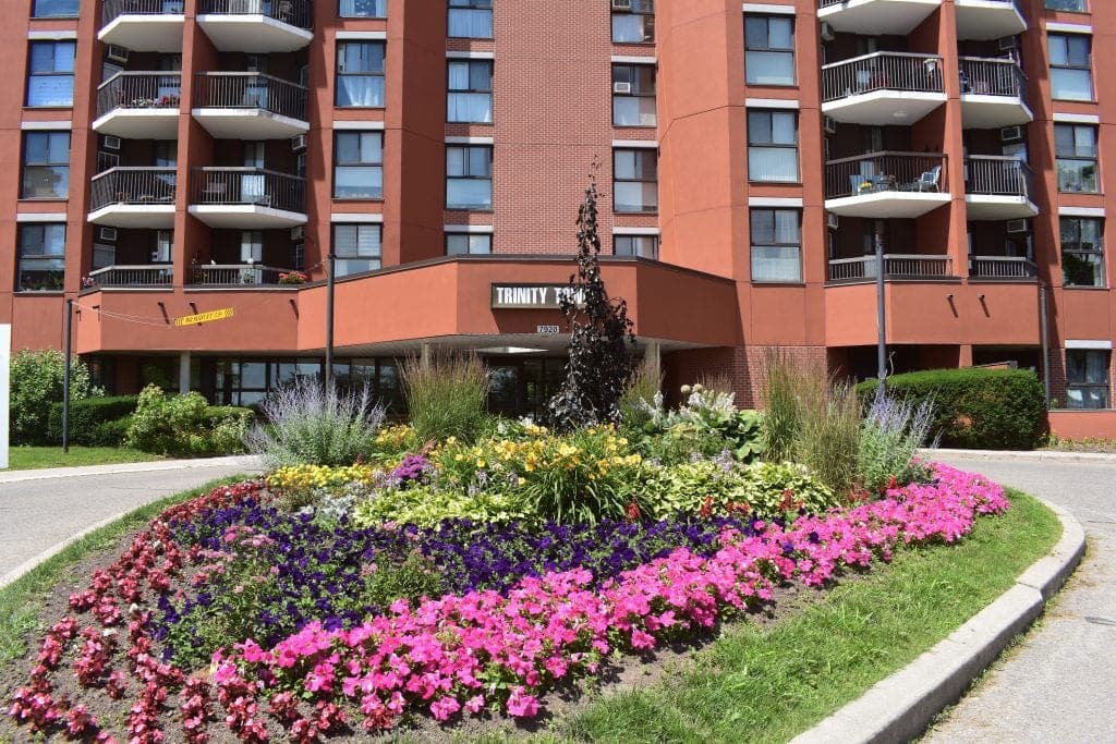 SeniorHome.ca - GRACE MANOR