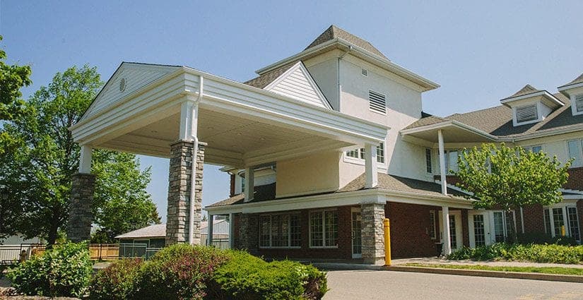 SeniorHome.ca - PLEASANT MANOR RETIREMENT VILLAGE