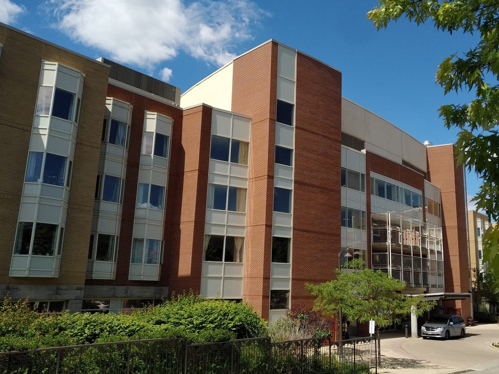 SeniorHome.ca - VALLEYVIEW RESIDENCE
