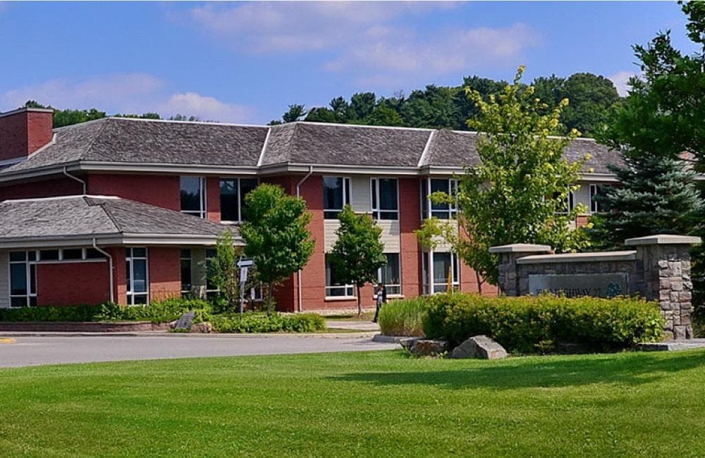 SeniorHome.ca - VILLA COLOMBO SENIORS CENTRE (VAUGHAN)
