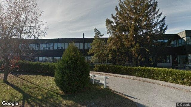 Waters Edge Community (Google Street View)