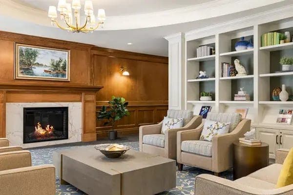 SeniorHome.ca - Amica Erin Mills