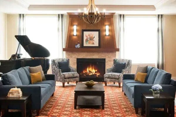 SeniorHome.ca - Amica Stoney Creek
