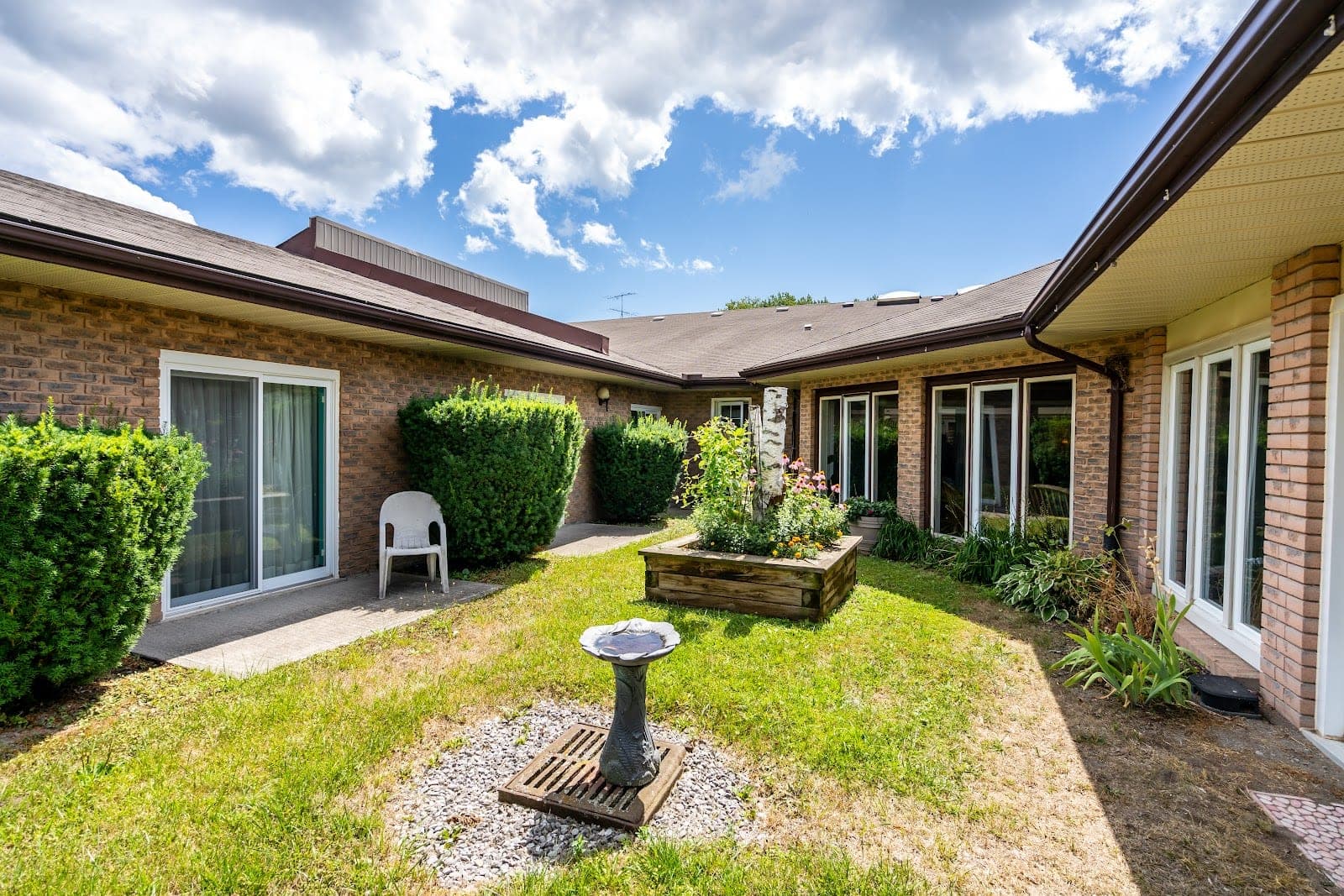 Applefest Retirement Residence (photo: Applefest Retirement Residence, via Google)