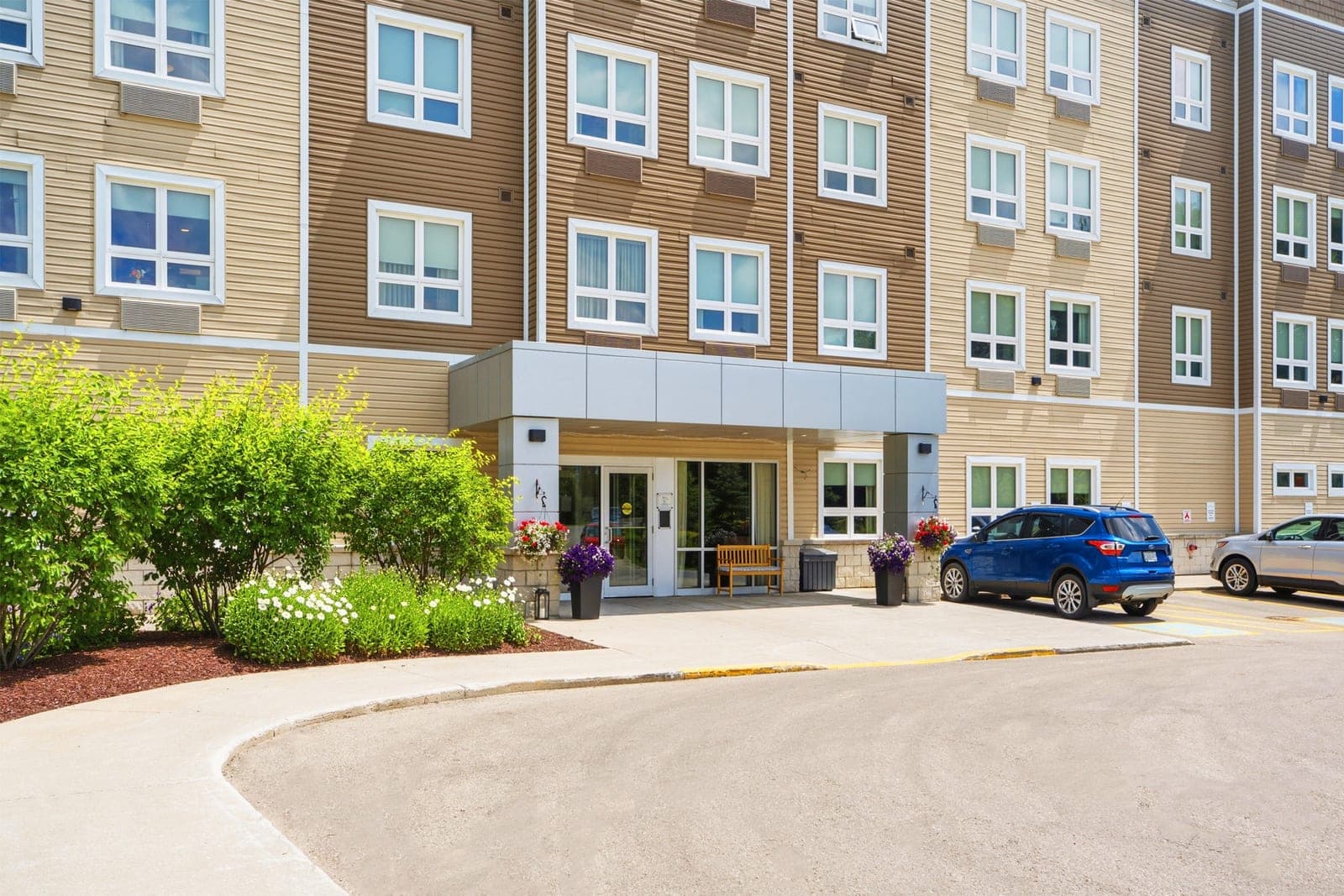 SeniorHome.ca - Aspira Cedar Crossing Retirement Living