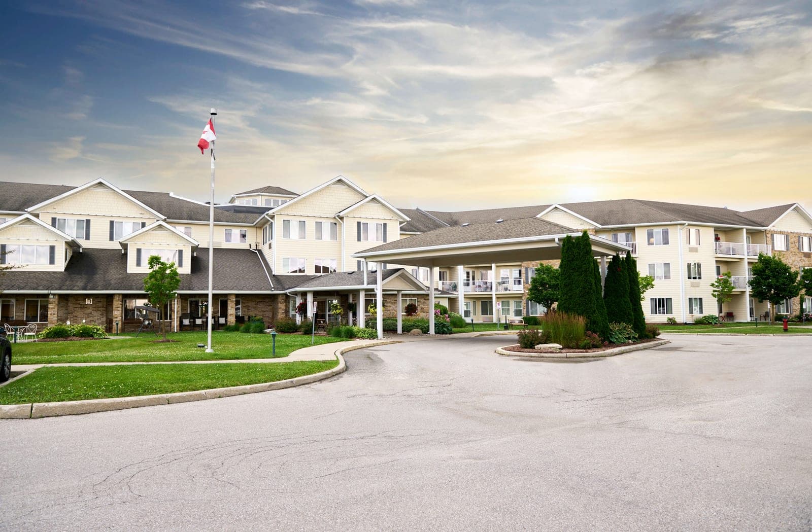 SeniorHome.ca - Aspira Hygate Waterloo Retirement Living