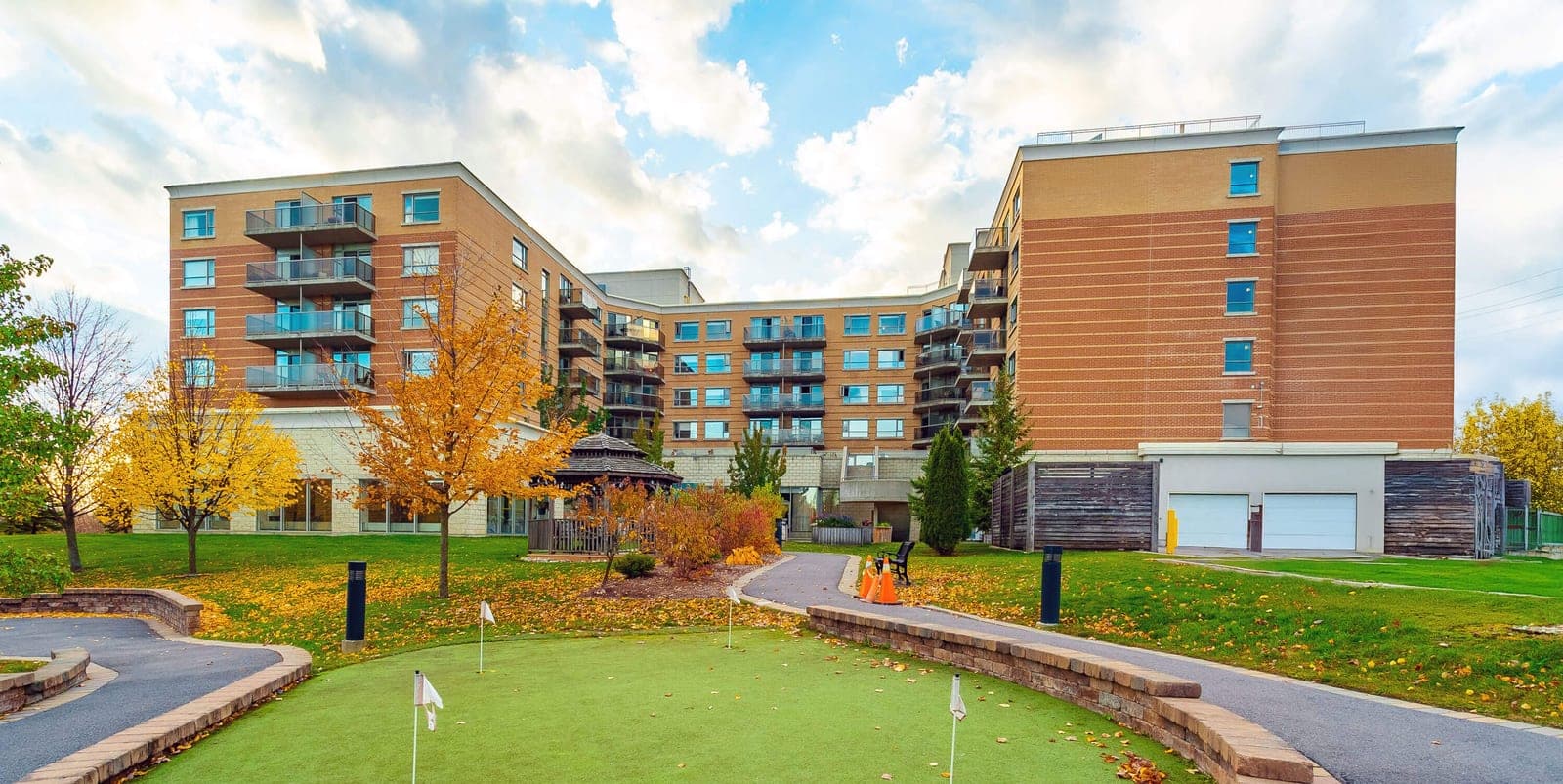 SeniorHome.ca - Aspira Royale Place Retirement Living