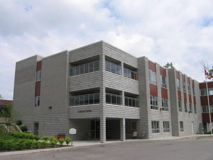 SeniorHome.ca - Caressant Care - Woodstock