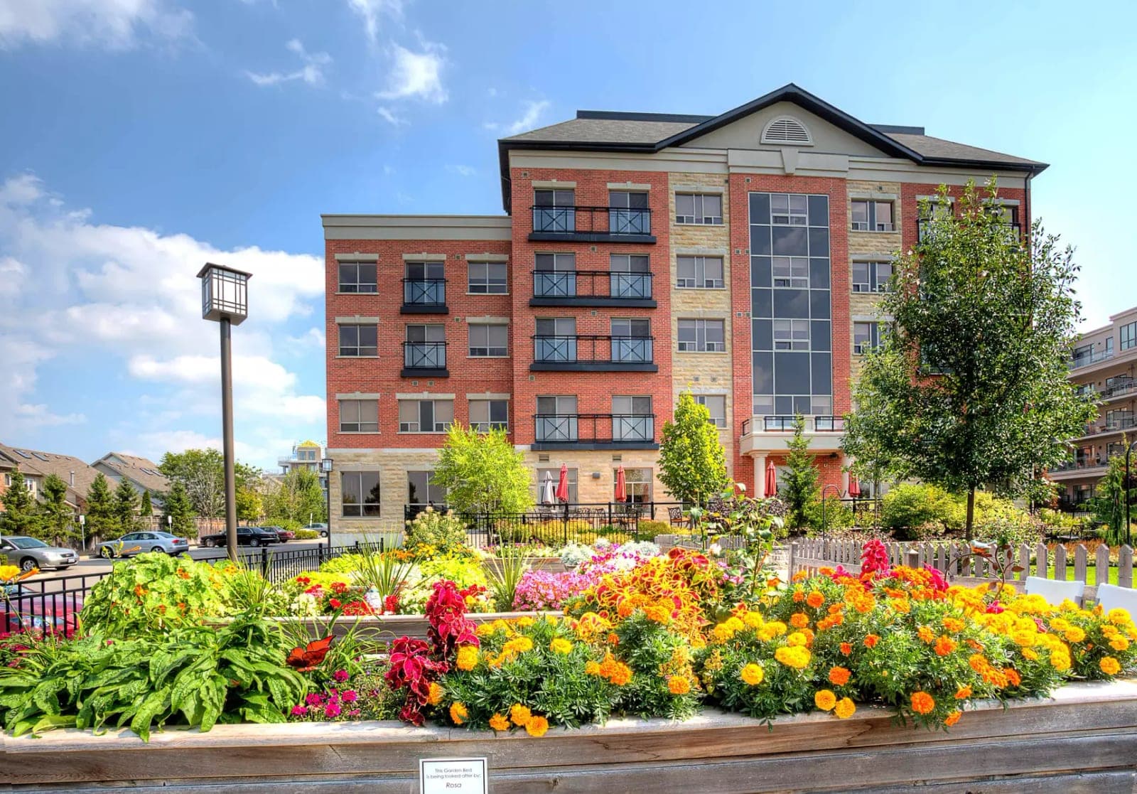 SeniorHome.ca - Chartwell Hollandview Trail Retirement Residence
