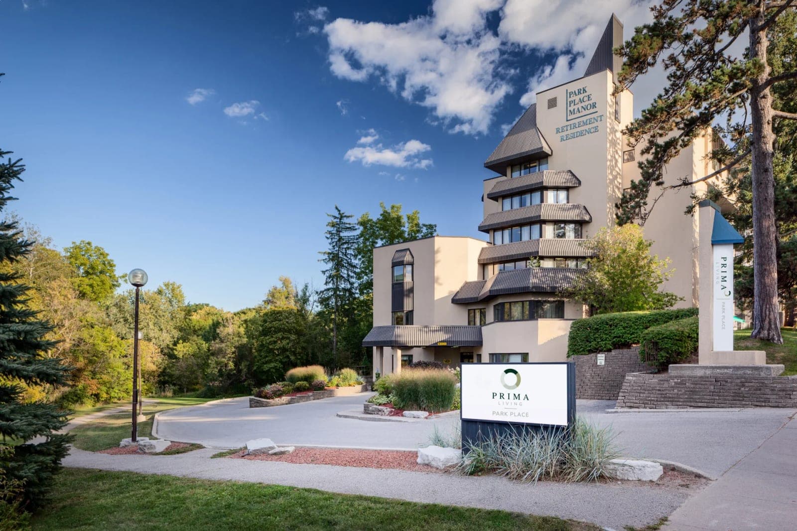 SeniorHome.ca - Chartwell Park Place Retirement Residence