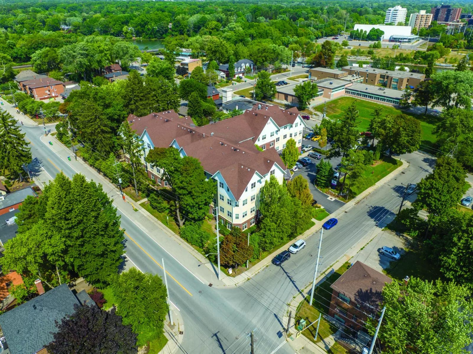 SeniorHome.ca - Chartwell Regency Retirement Residence