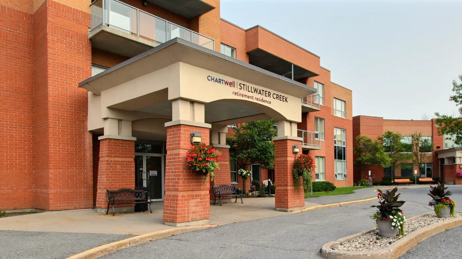 SeniorHome.ca - Chartwell Stillwater Creek Retirement Residence