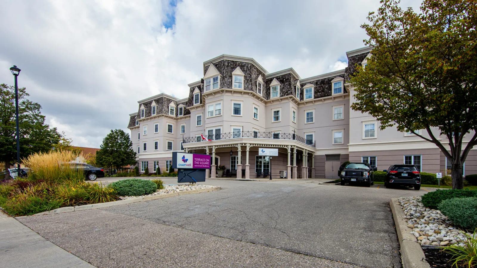 SeniorHome.ca - Chartwell Terrace on the Square Retirement Residence