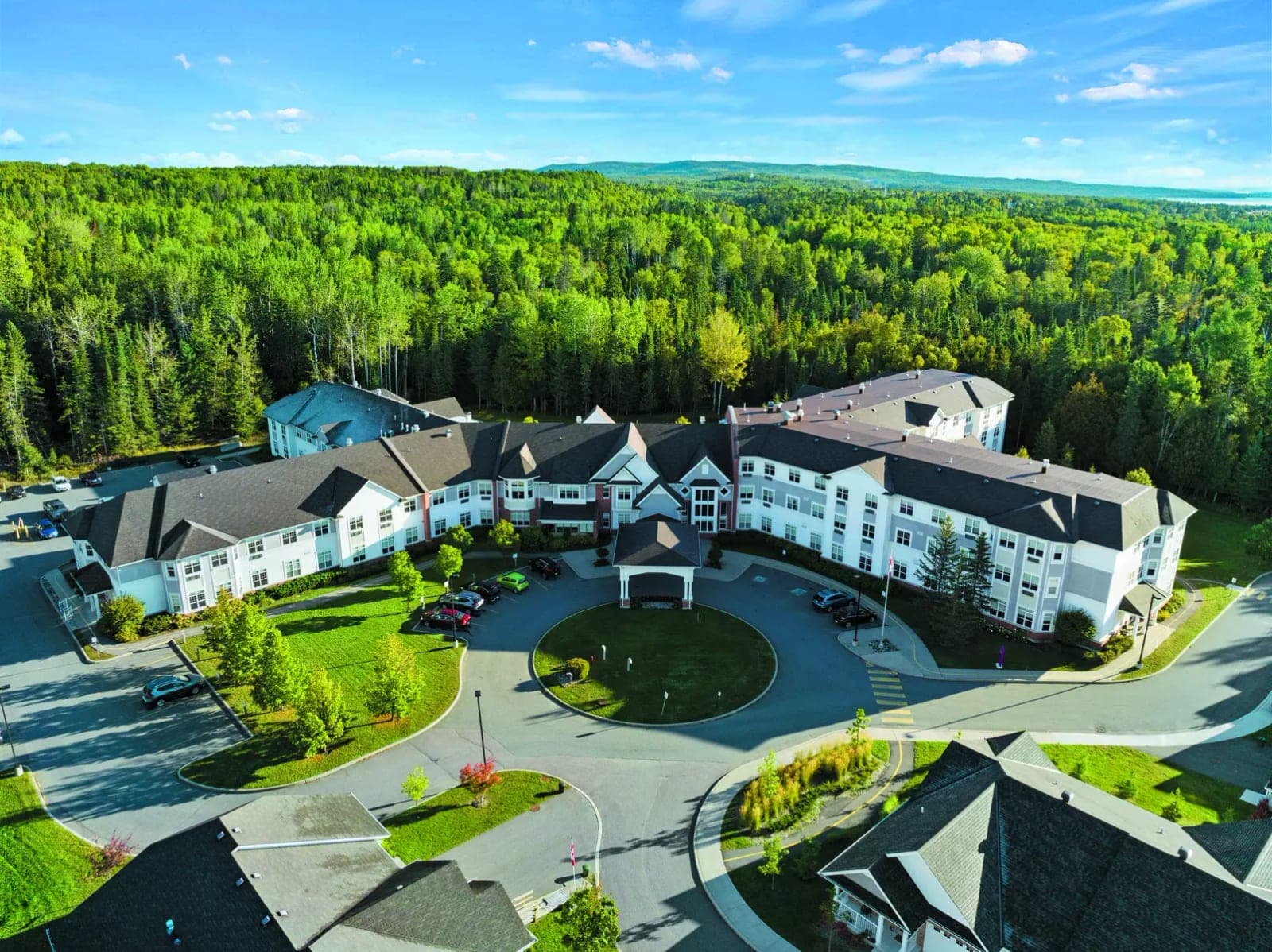 SeniorHome.ca - Chartwell Thunder Bay Retirement Residence