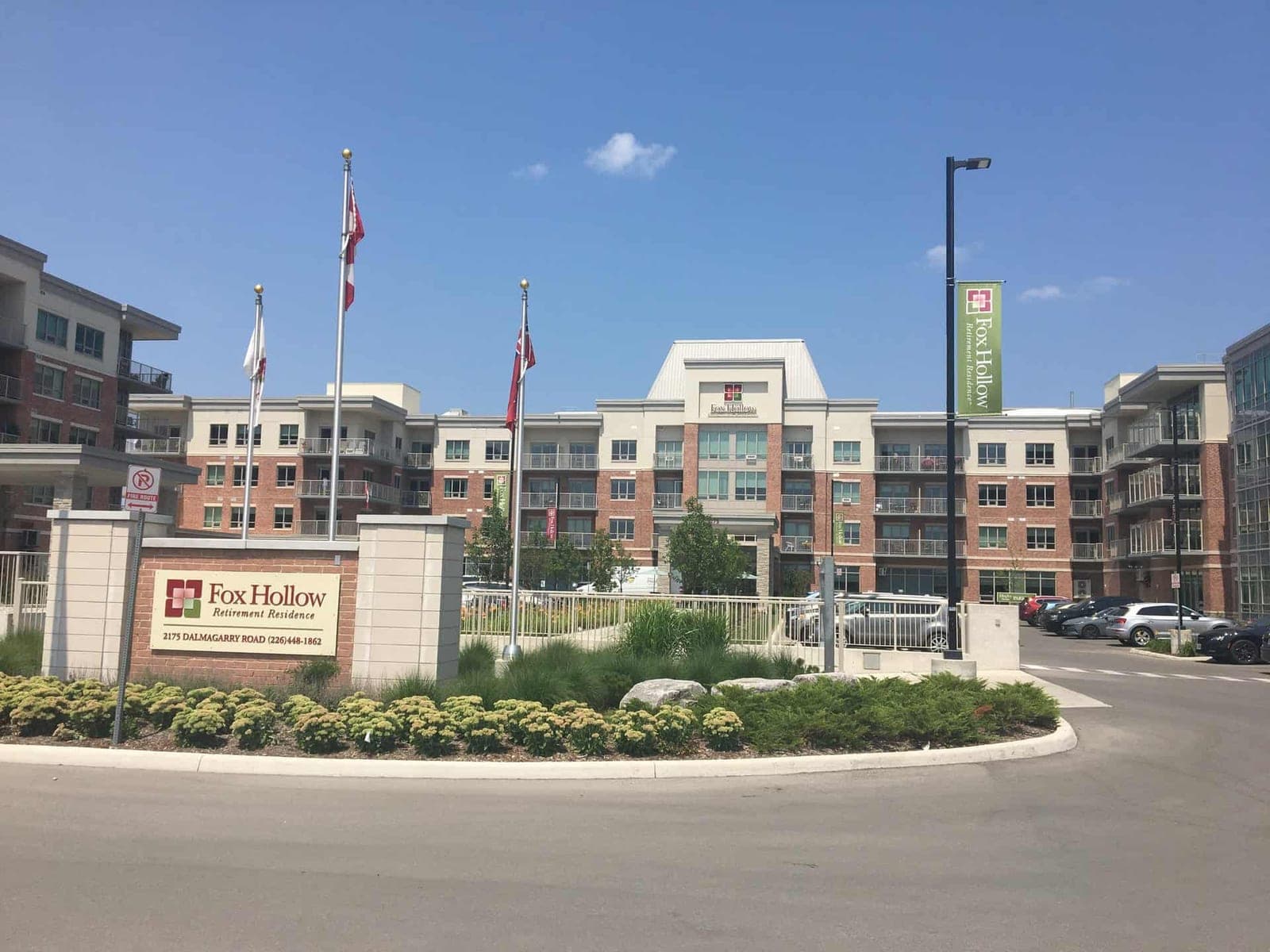 SeniorHome.ca - Fox Hollow Retirement Residence
