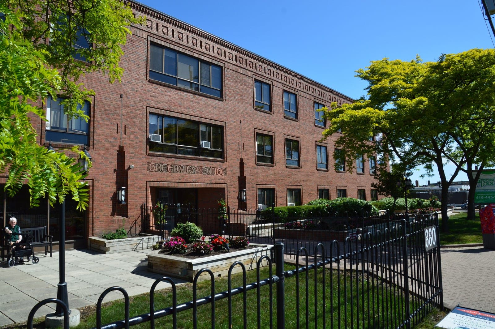 SeniorHome.ca - Greenview Lodge