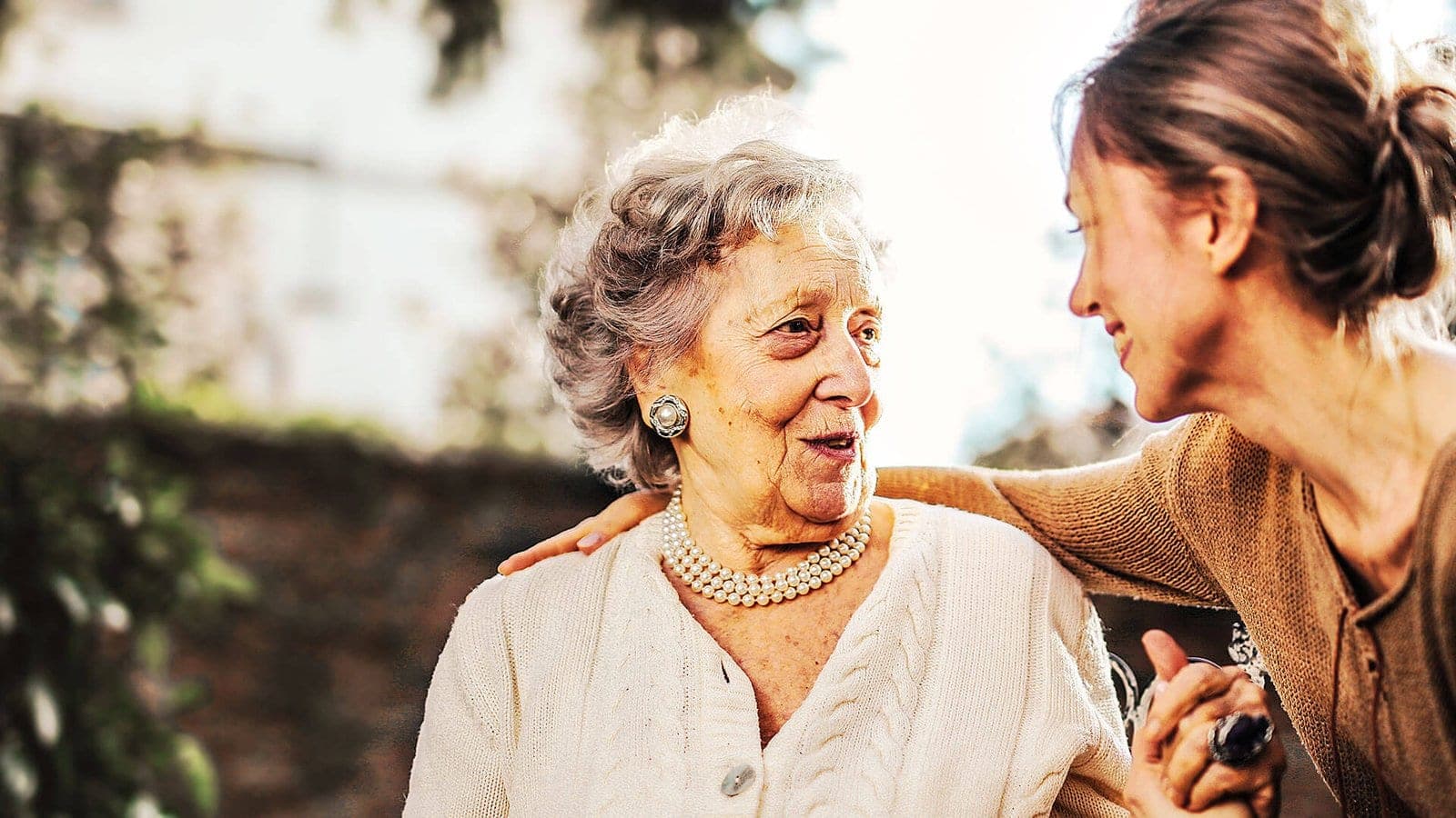 SeniorHome.ca - Hillside Haven