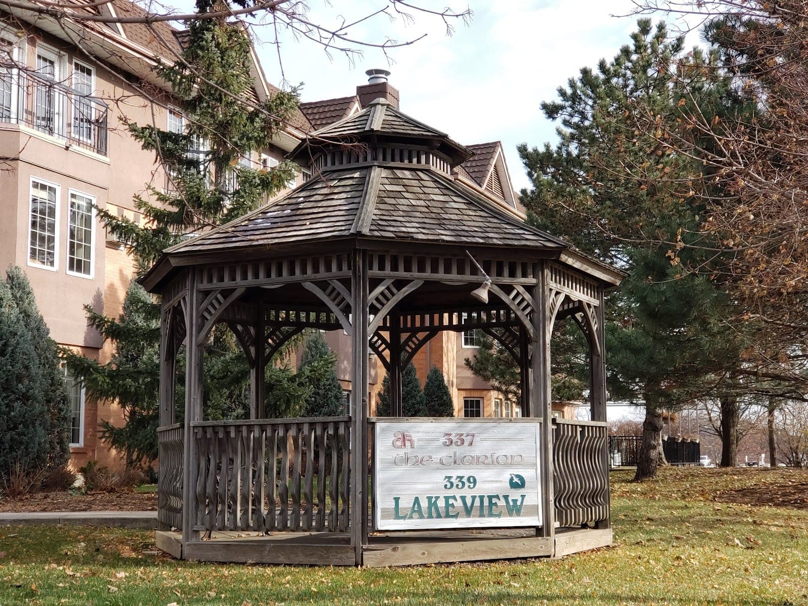 Lakeview Retirement Centre (photo: SaMaB, via Google)