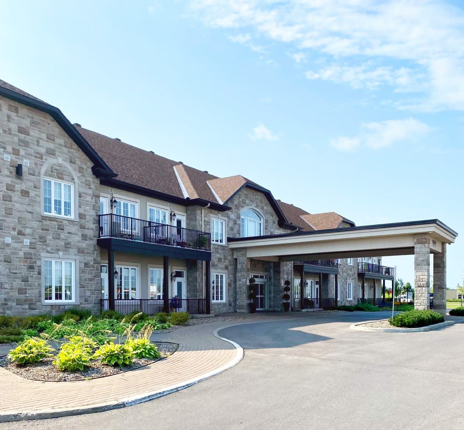 SeniorHome.ca - Manoir Rockland Manor