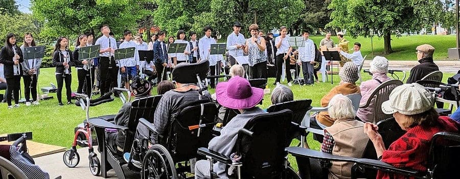 SeniorHome.ca - McNicoll Manor/Moll Berczy Haus