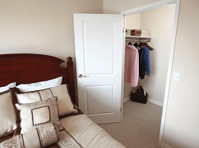 SeniorHome.ca - Meadowlands Retirement Residence