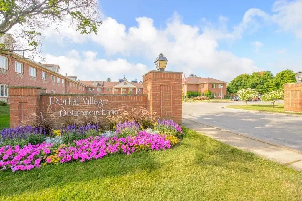 SeniorHome.ca - Portal Village Retirement Home
