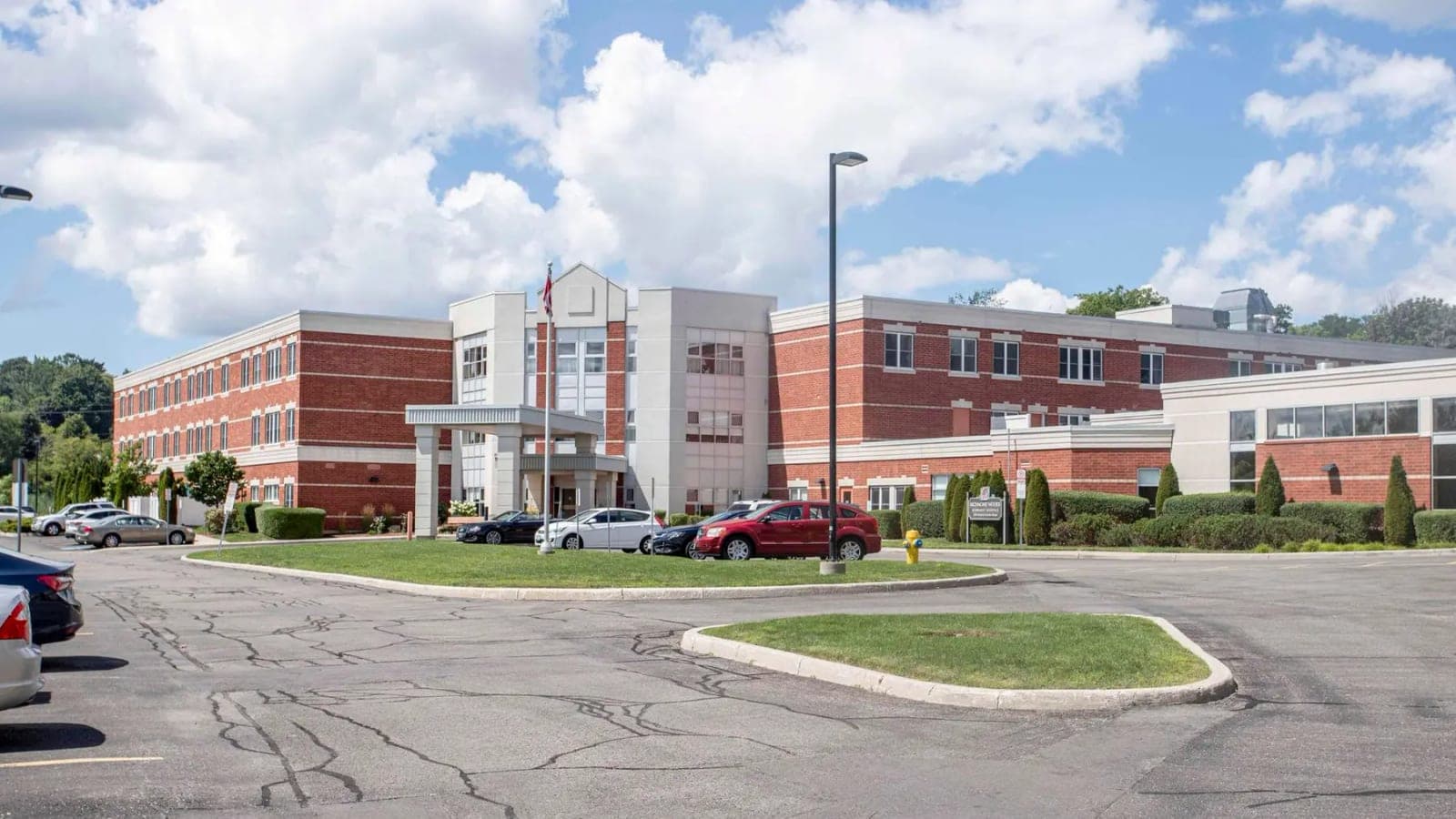 SeniorHome.ca - Richmond Woods Retirement Residence